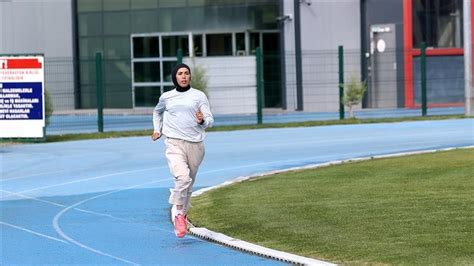 La controverse du Doping d'État lors des Jeux olympiques de Sotchi: Une analyse des origines et des conséquences pour le sport russe.